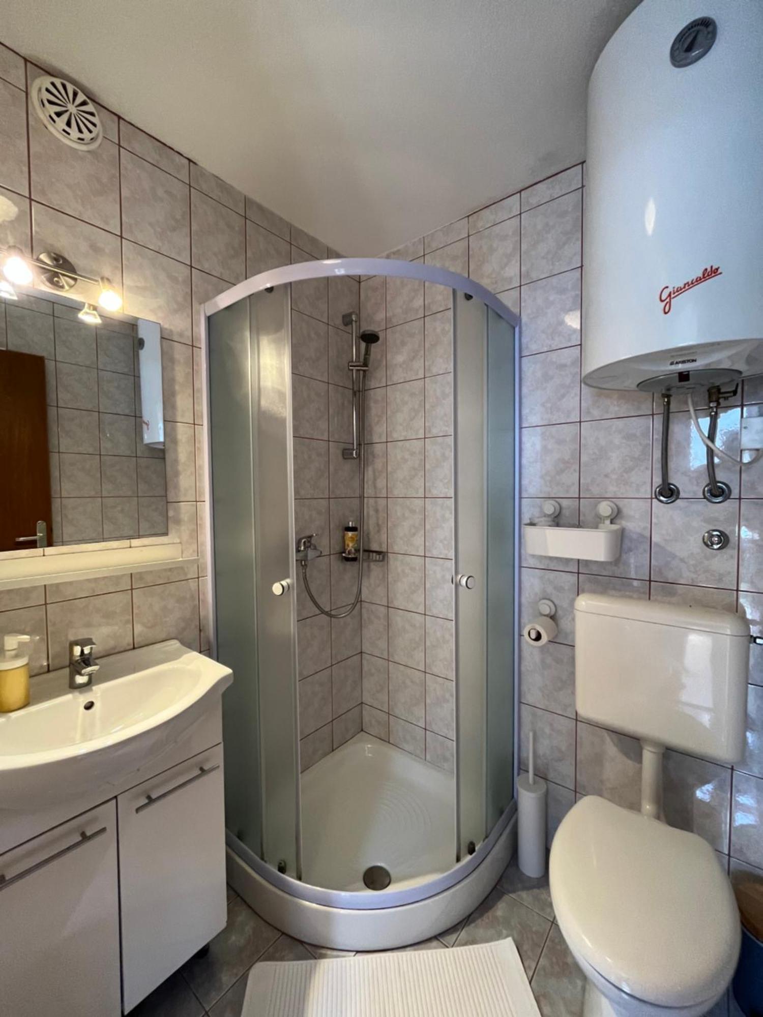 Lakeview Guesthouse & Chalet Μπλεντ Δωμάτιο φωτογραφία